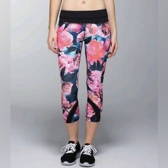 🍋🍋 LULULEMON Run: Inspire Crop - Size 8 🍋🍋 - Picture 1 of 10